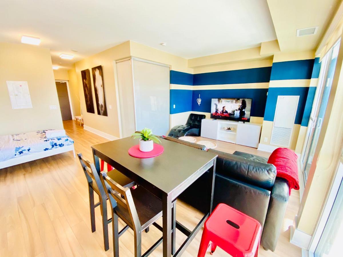 Front Street Suites Toronto Exterior foto